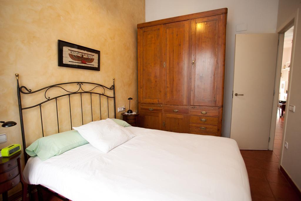 Holiday Home La Casa Azul Βαρκελώνη Εξωτερικό φωτογραφία